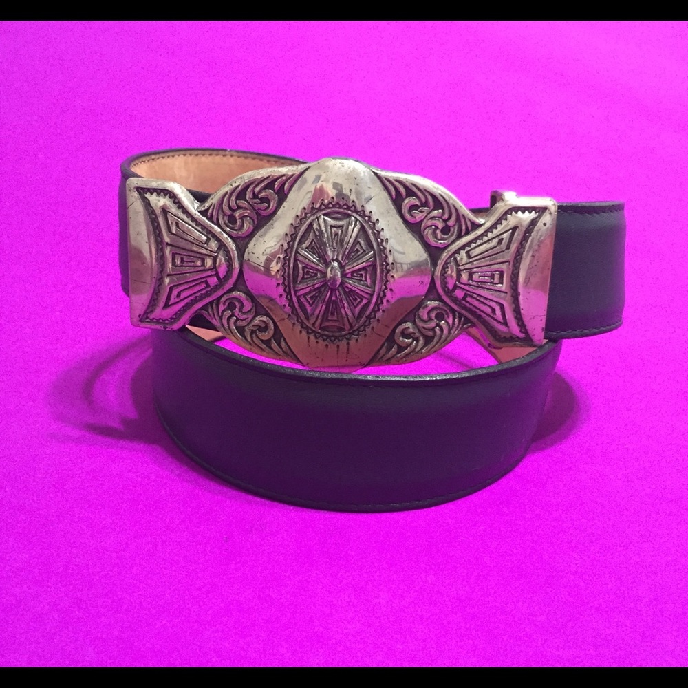 ⚔️ VINTAGE LEATHER BELT WITH SILVER BUCKLE